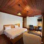 Rural Alves - Braga - Casa Alves De Torneiros 호텔 4*