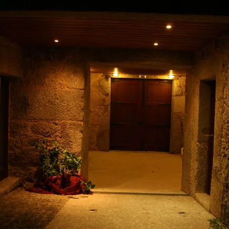 Rural Alves - Braga - Casa Alves De Torneiros 4* 펜소