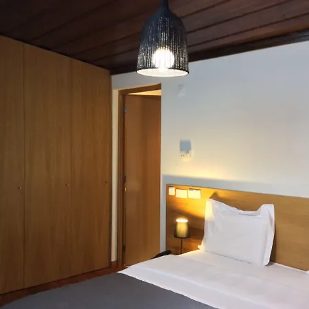 Rural Alves - Braga - Casa Alves De Torneiros ホテル Penso