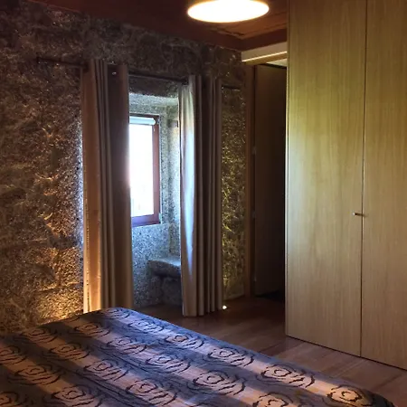 Rural Alves - Braga - Casa Alves De Torneiros ホテル 4*