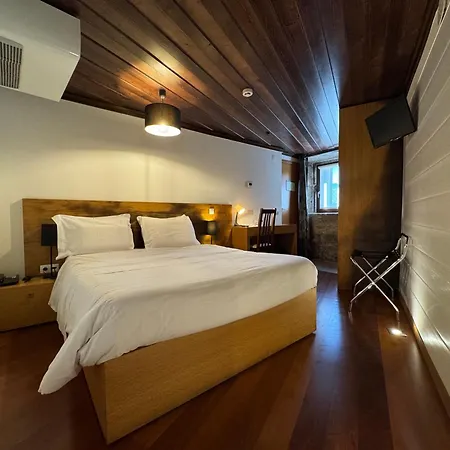 Rural Alves - Braga - Casa Alves De Torneiros 호텔 4*