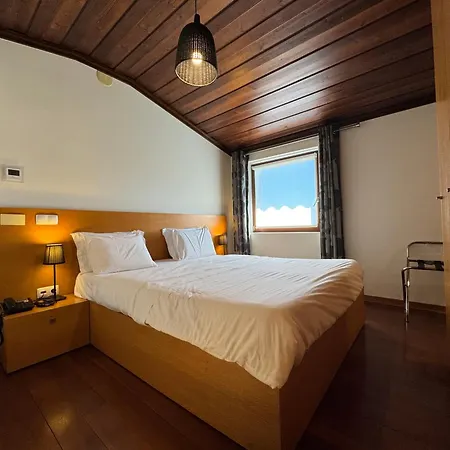 호텔 Rural Alves - - Casa Alves De Torneiros 4*