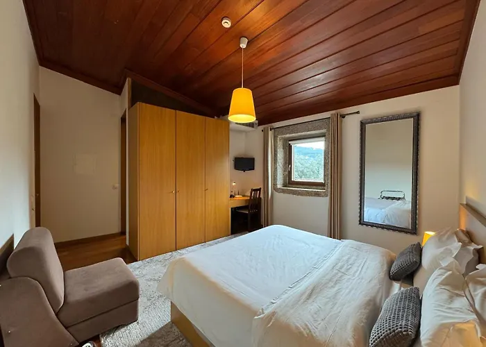 Rural Alves - Braga - Casa Alves De Torneiros 4* Penso