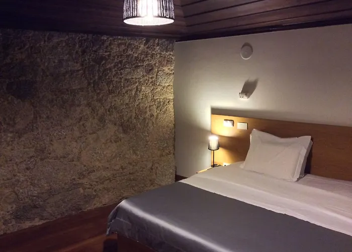 Hotel Rural Alves - Braga - Casa Alves De Torneiros Penso